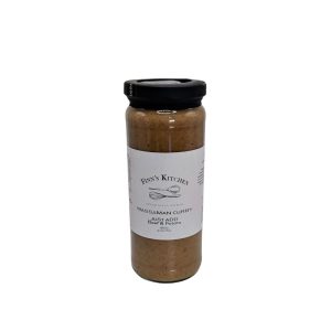 A rich, mildly spiced Thai curry infused with warm aromatic spices for a sweet-savory, comforting flavour. Just add meat, potatoes and creamy coconut milk.